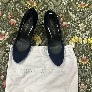 Stuart Weitzman navy pumps